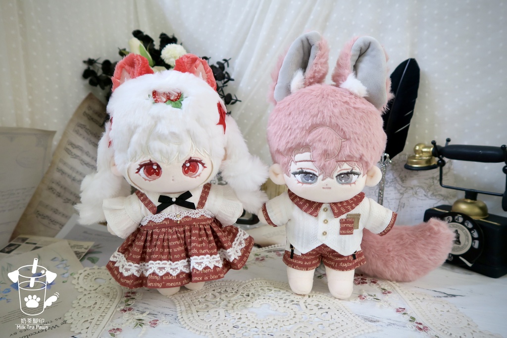 【20cmぬいぐるみ・ぬい服】Mono Whisper・英字柄シャツセット・ジャンスカセット(2色)