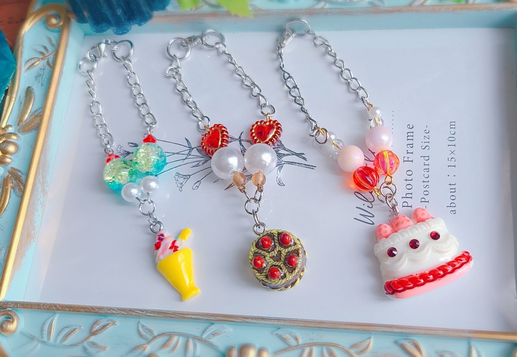 お菓子バッグチャーム