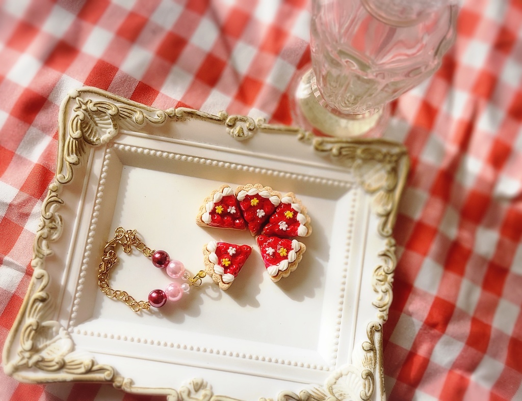 いちごタルトチャーム