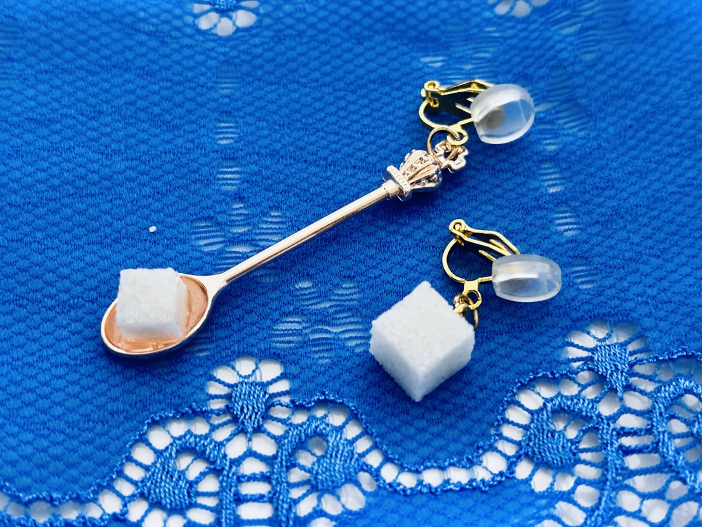 【完売】おさとうのお耳飾り(ピアス・イヤリング)