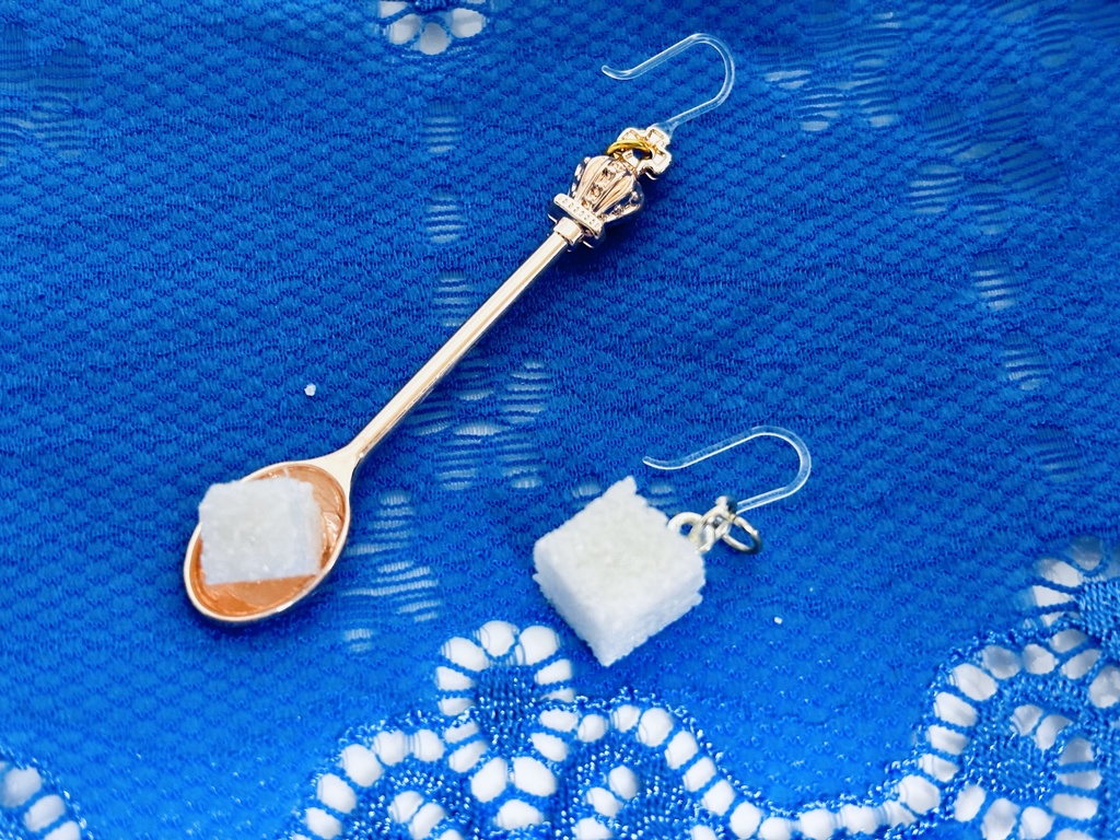 【完売】おさとうのお耳飾り(ピアス・イヤリング)