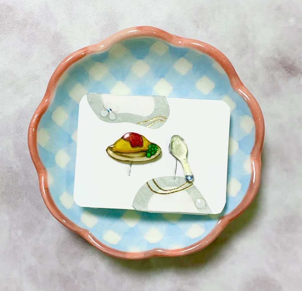 オムライスとスプーン　ノンホール樹脂ピアス