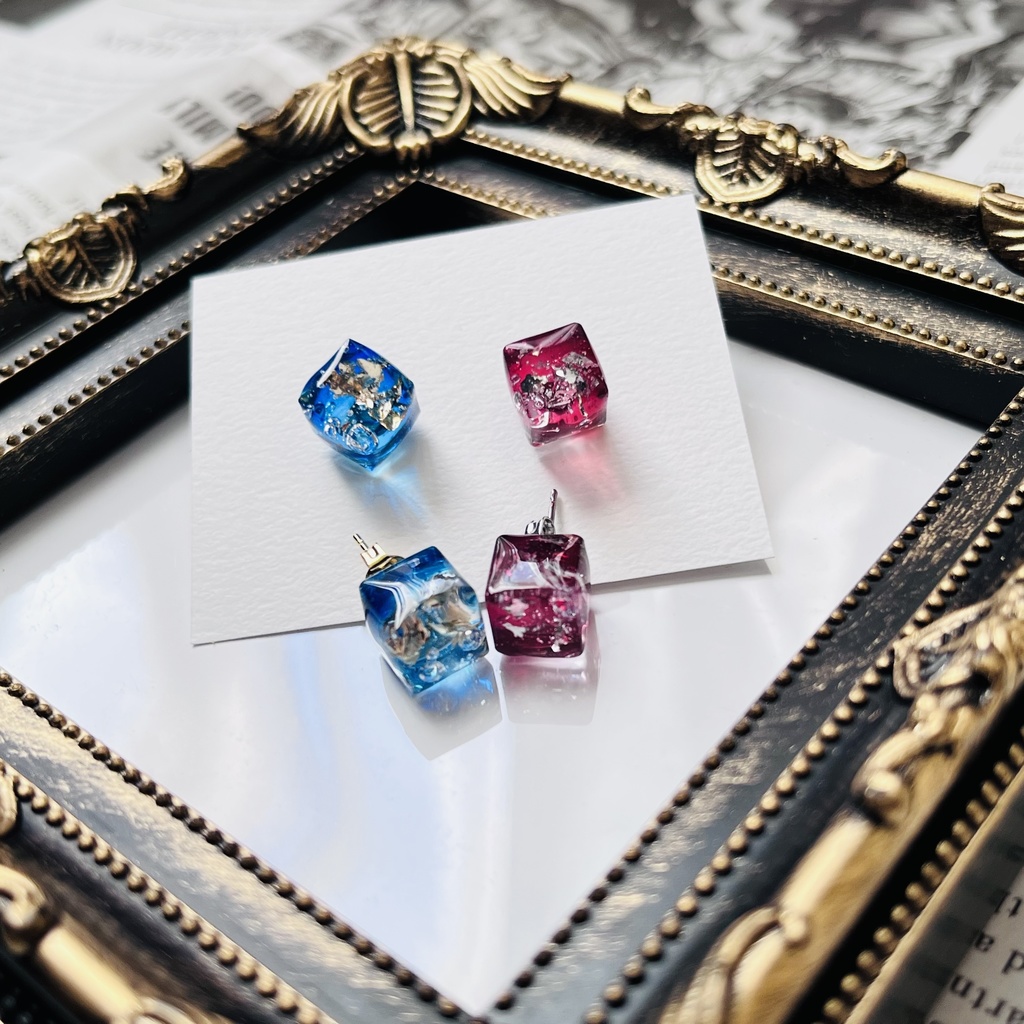 ヌヴィリオピアス【青、赤】