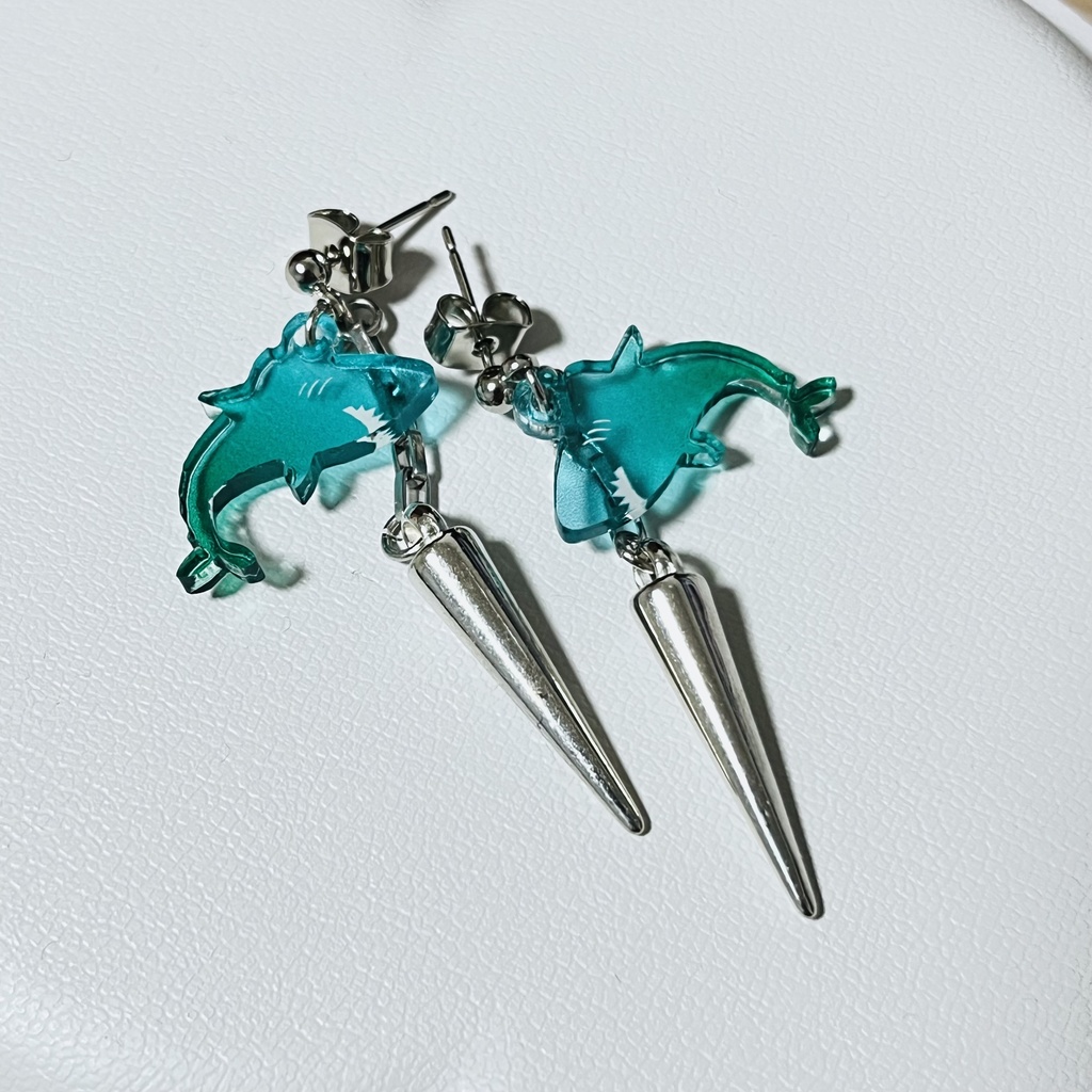 🦈ピアス(3種)
