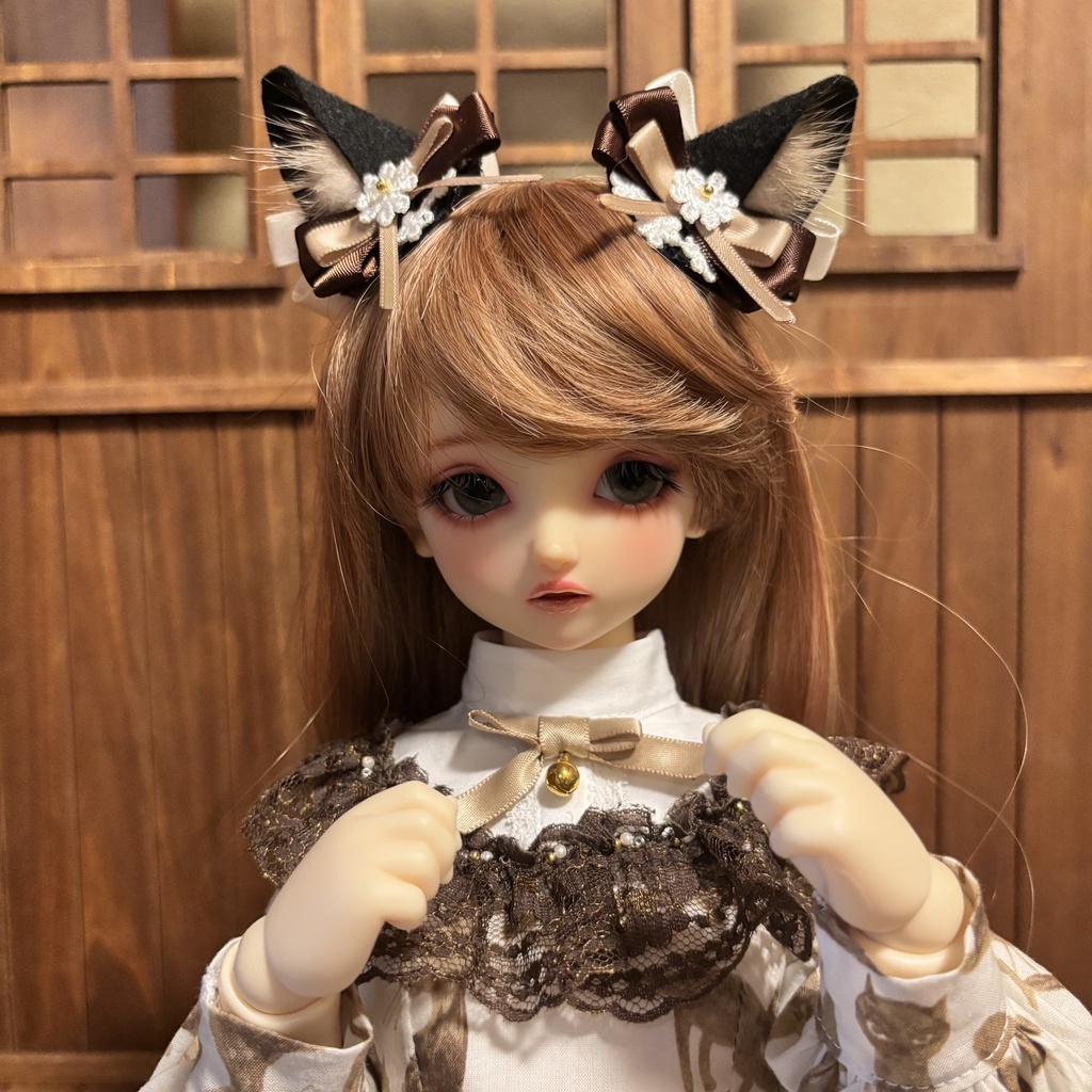 猫耳ヘアアクセサリー〈黒×茶色〉フラワー真ん中金色