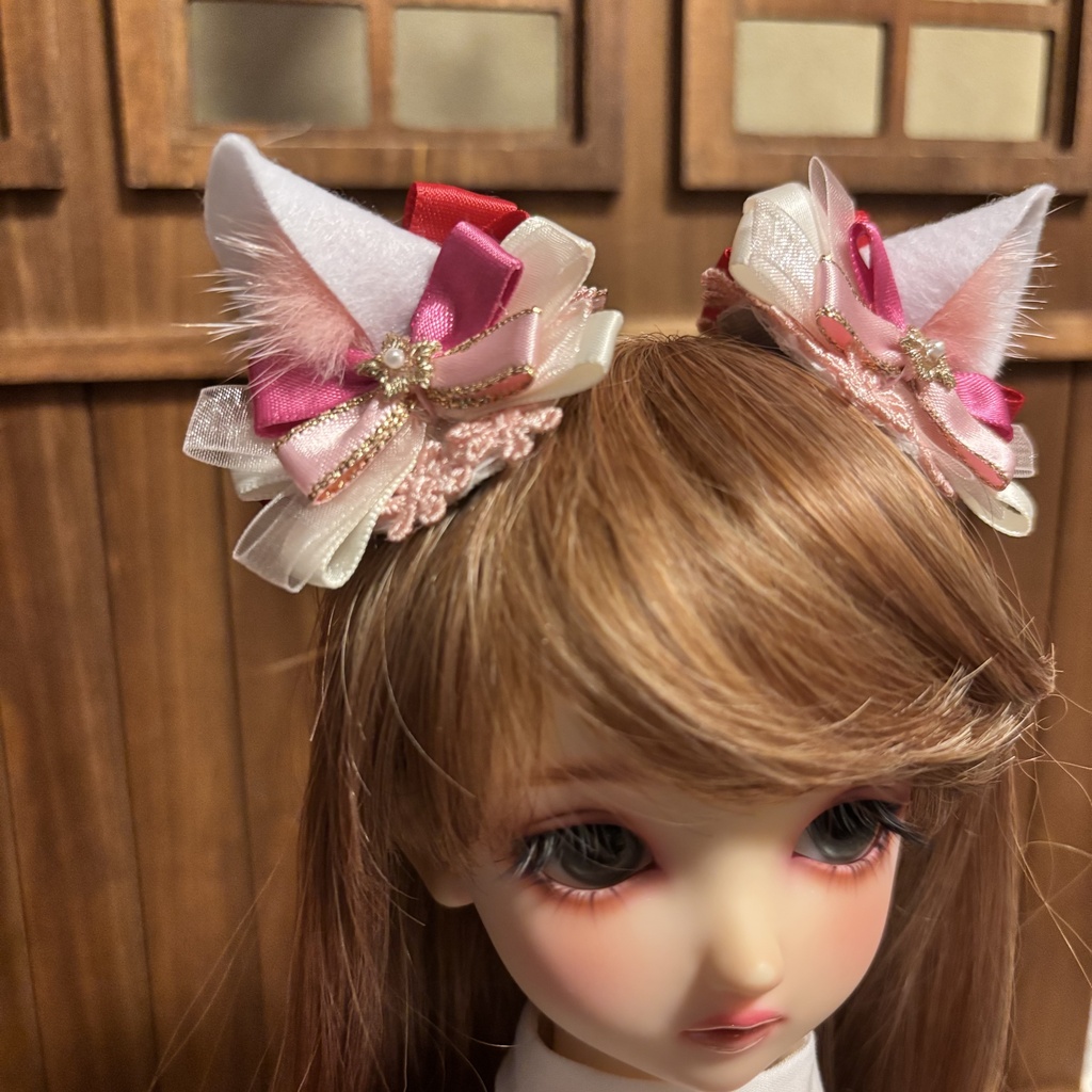 猫耳ヘアアクセサリー〈白×ピンク〉花モチーフ