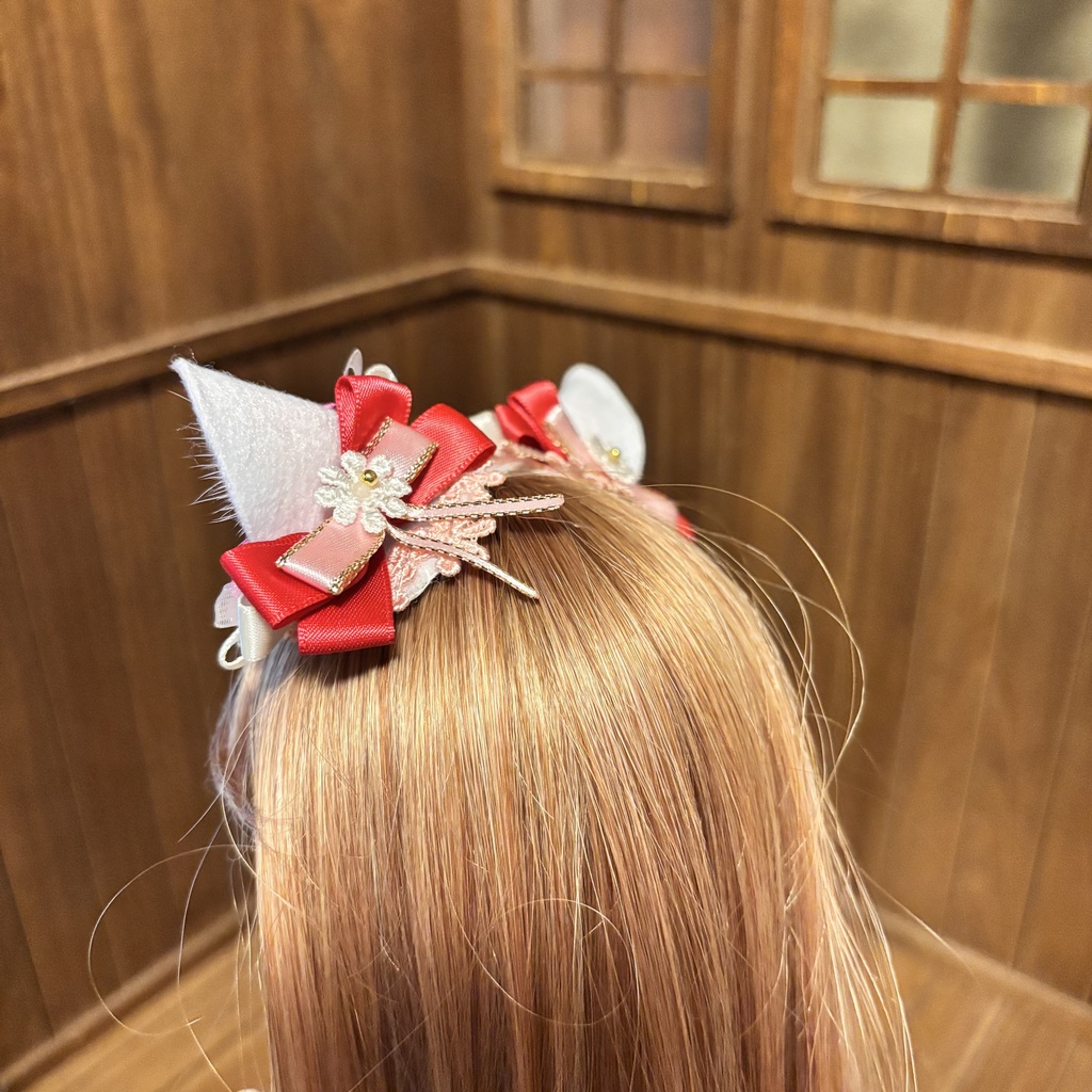 猫耳ヘアアクセサリー〈白×ピンク〉花モチーフ