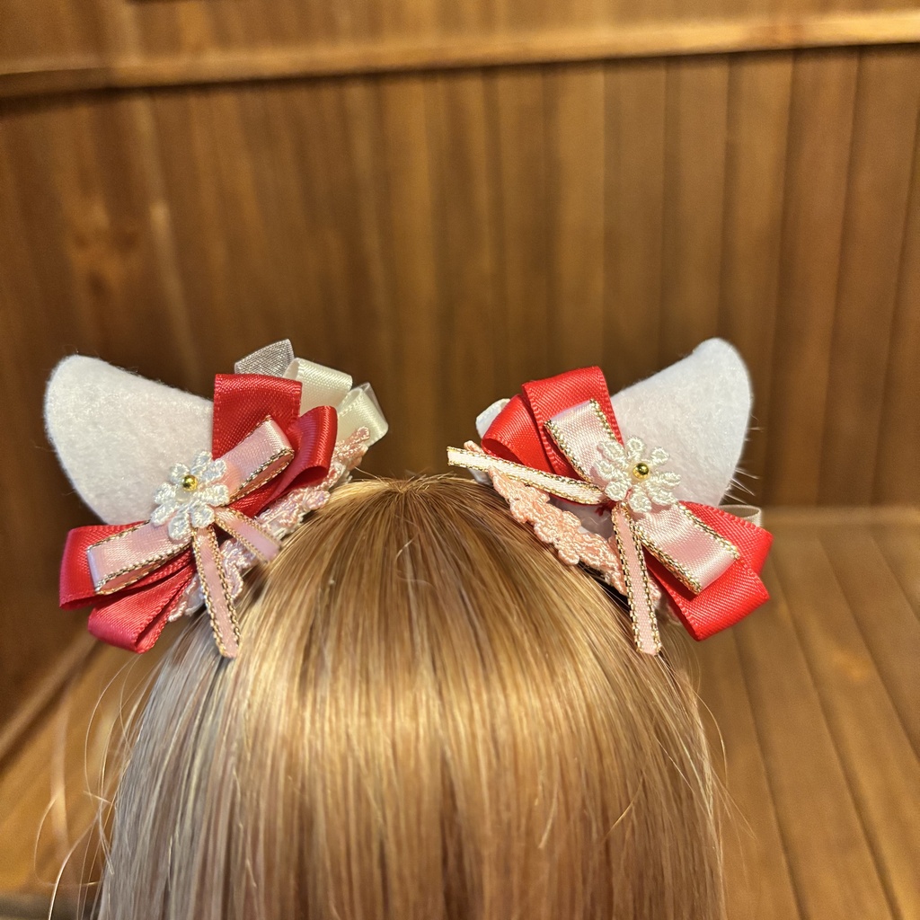 猫耳ヘアアクセサリー〈白×ピンク〉花モチーフ