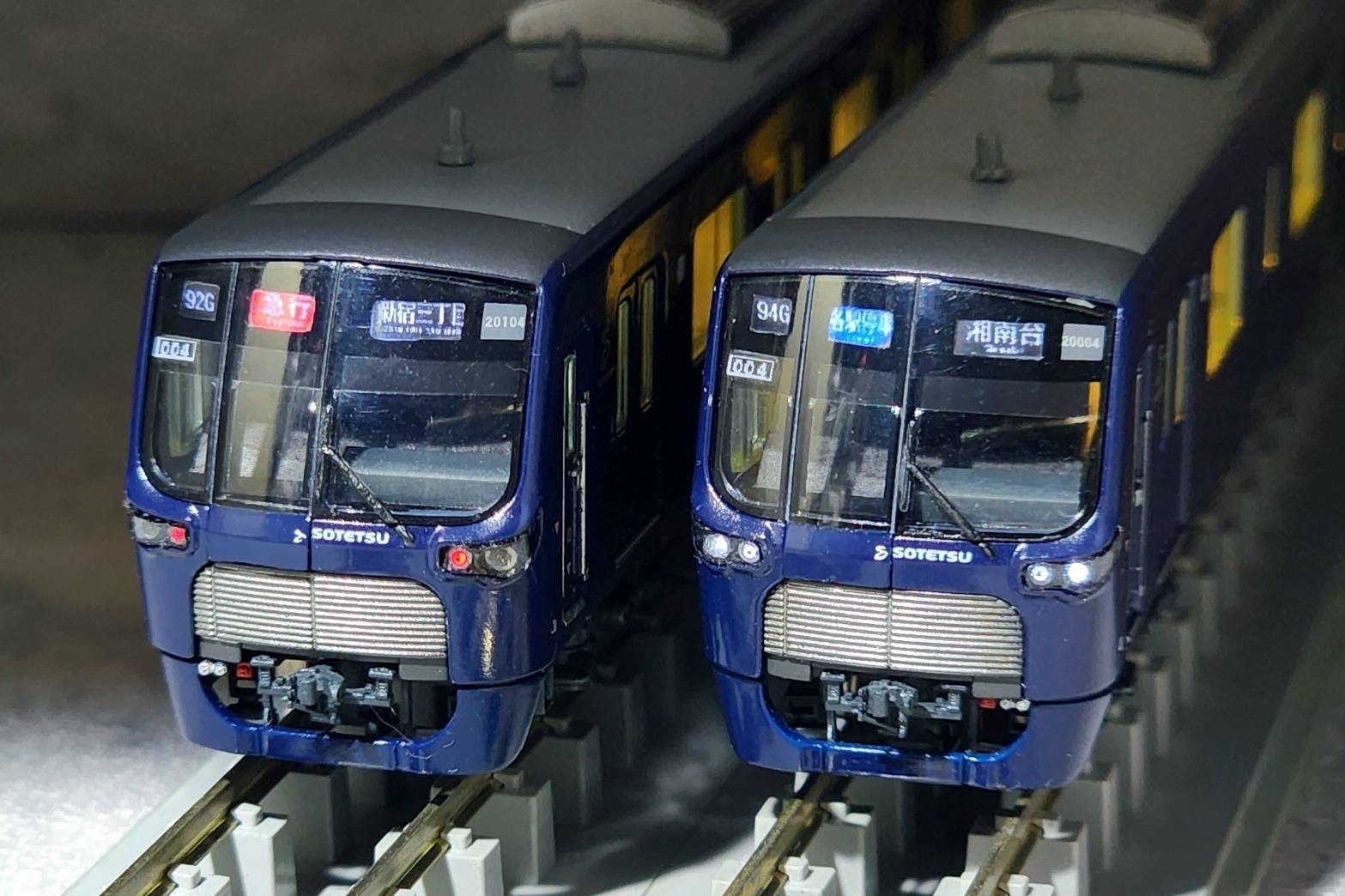 [DML-RM] 二俣川の20000系 前面...