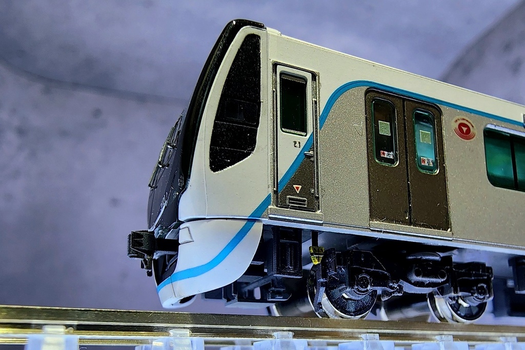奥沢の3020系 前面床下機器