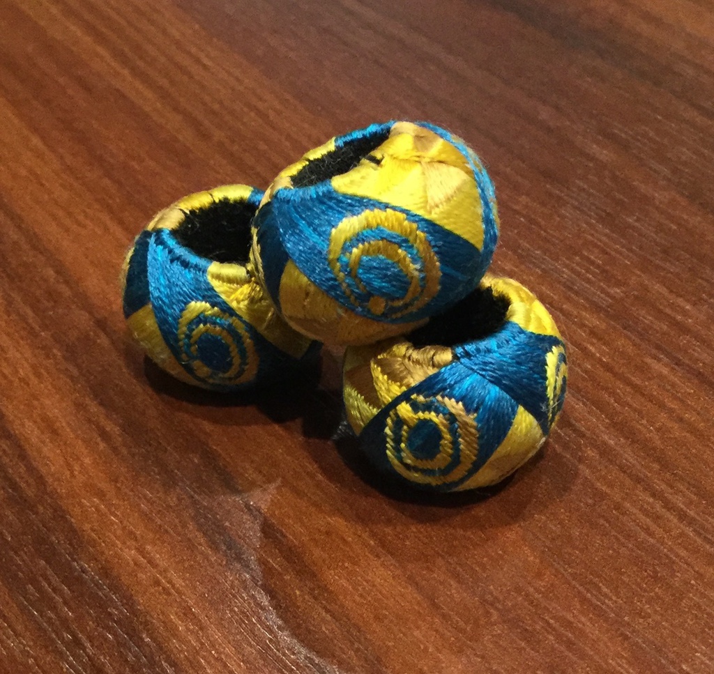 加賀ゆびぬき 三日月宗近紋