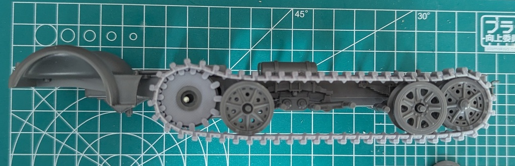 【受注生産品】1/35 T社 sd.kfz.7車体用連結済み履帯&自重変形タイヤ&起動輪外側セット(8トンハーフトラック・4連高射砲・フラックザウリア)