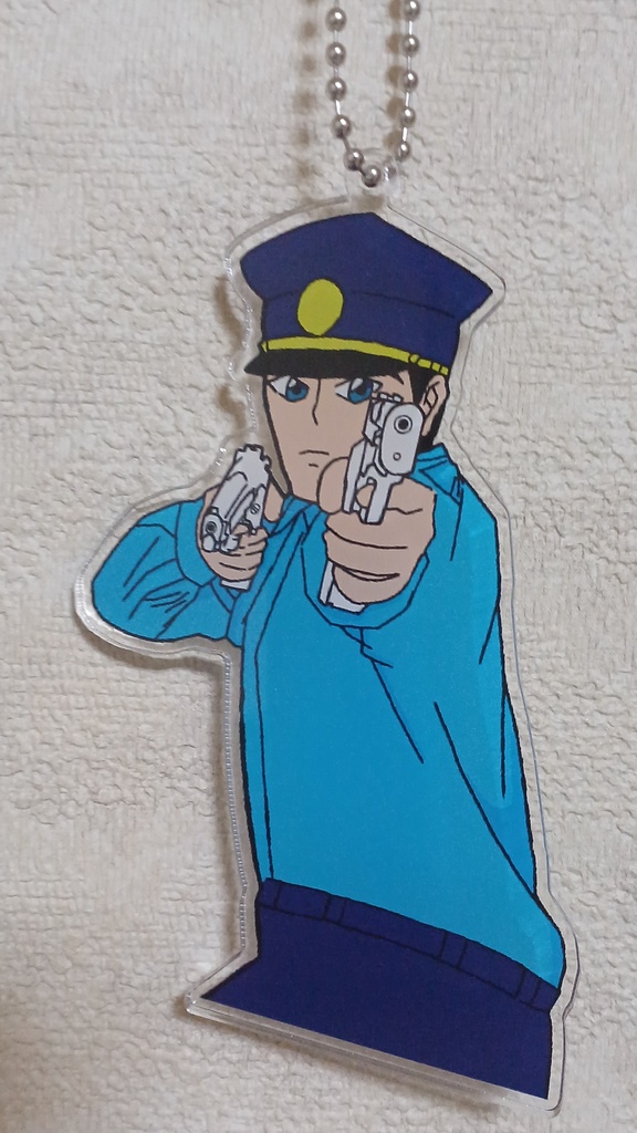 銃を構える警察官