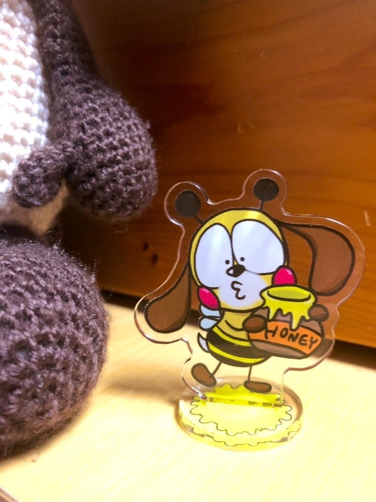 ハチくりんとん　アクリルスタンド