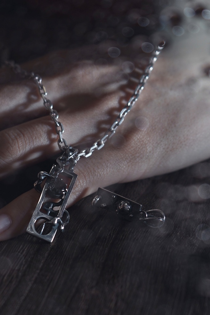 場地圭介イメージペンダントトップ