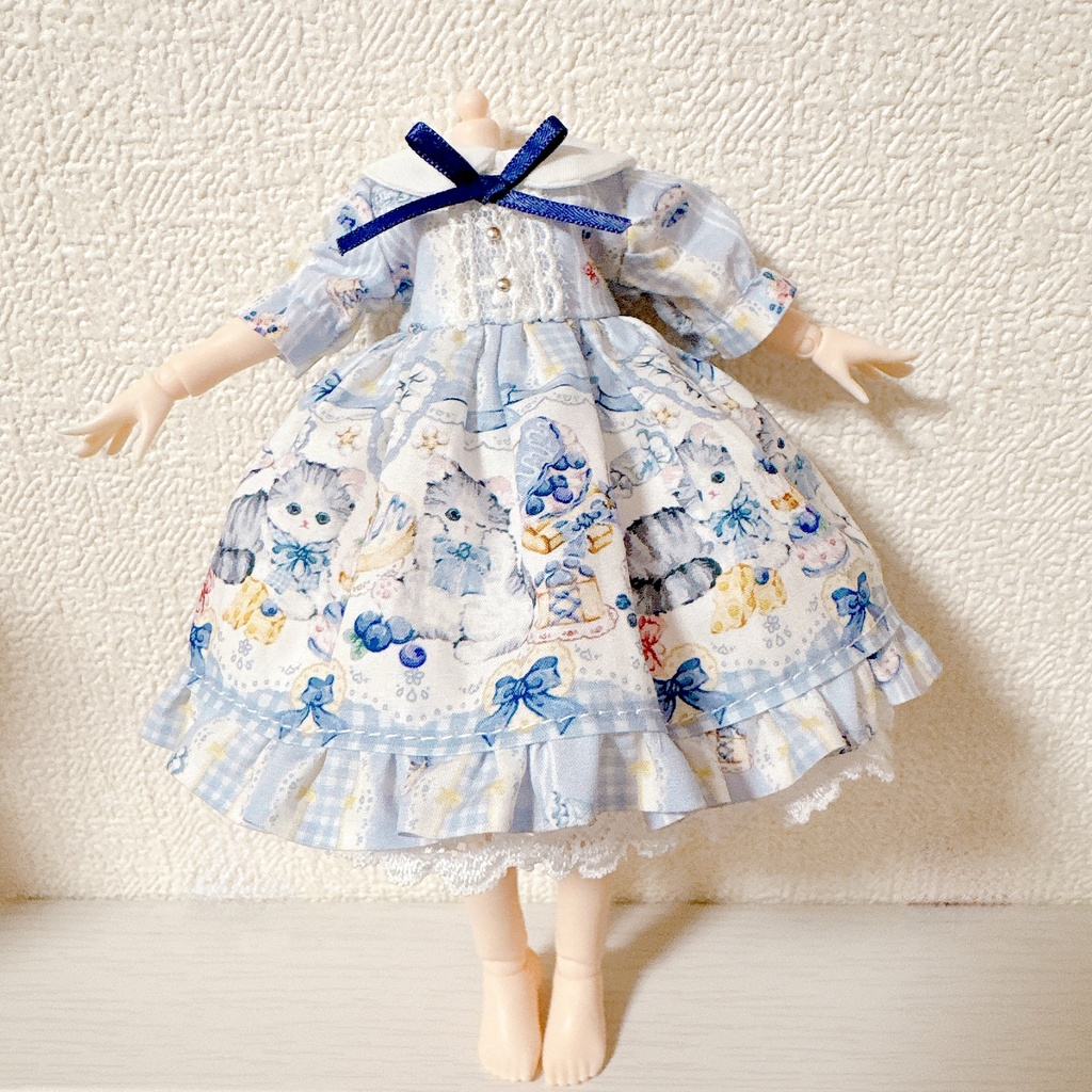 猫とブルーベリーのワンピースA