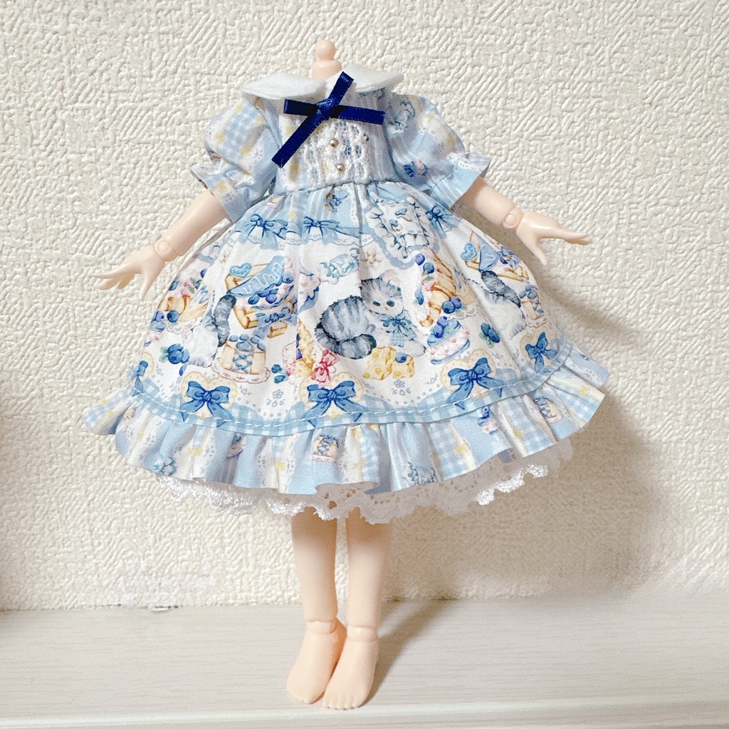 猫とブルーベリーのワンピース C