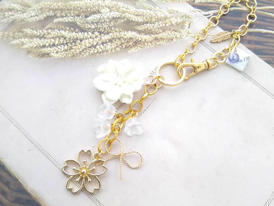 【刀剣乱舞】鶴丸国永イメージ　バッグチャーム