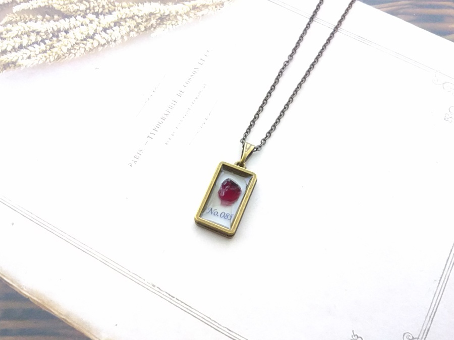 【刀剣乱舞】加州清光イメージ　神気ノ欠片ネックレス　ガーネット