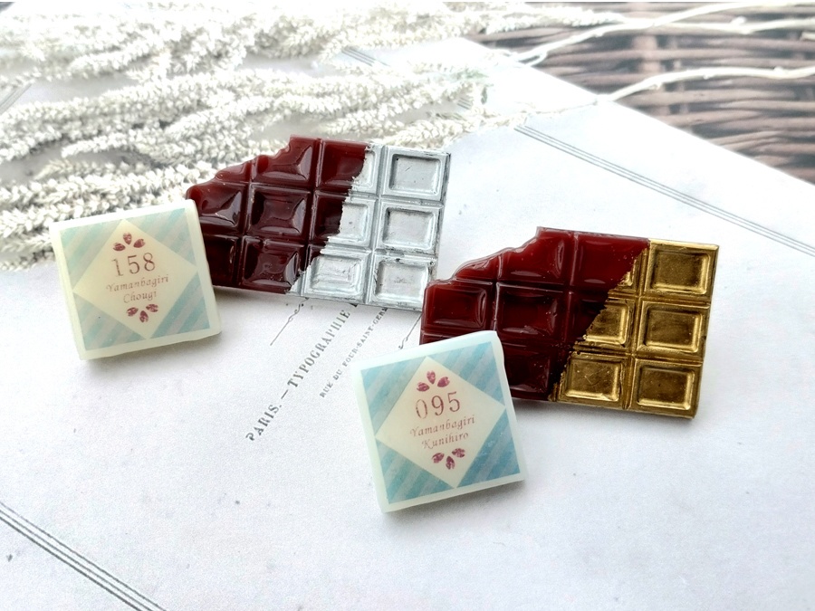 【刀剣乱舞】伯仲コンビ　万屋チョコレートブローチセット