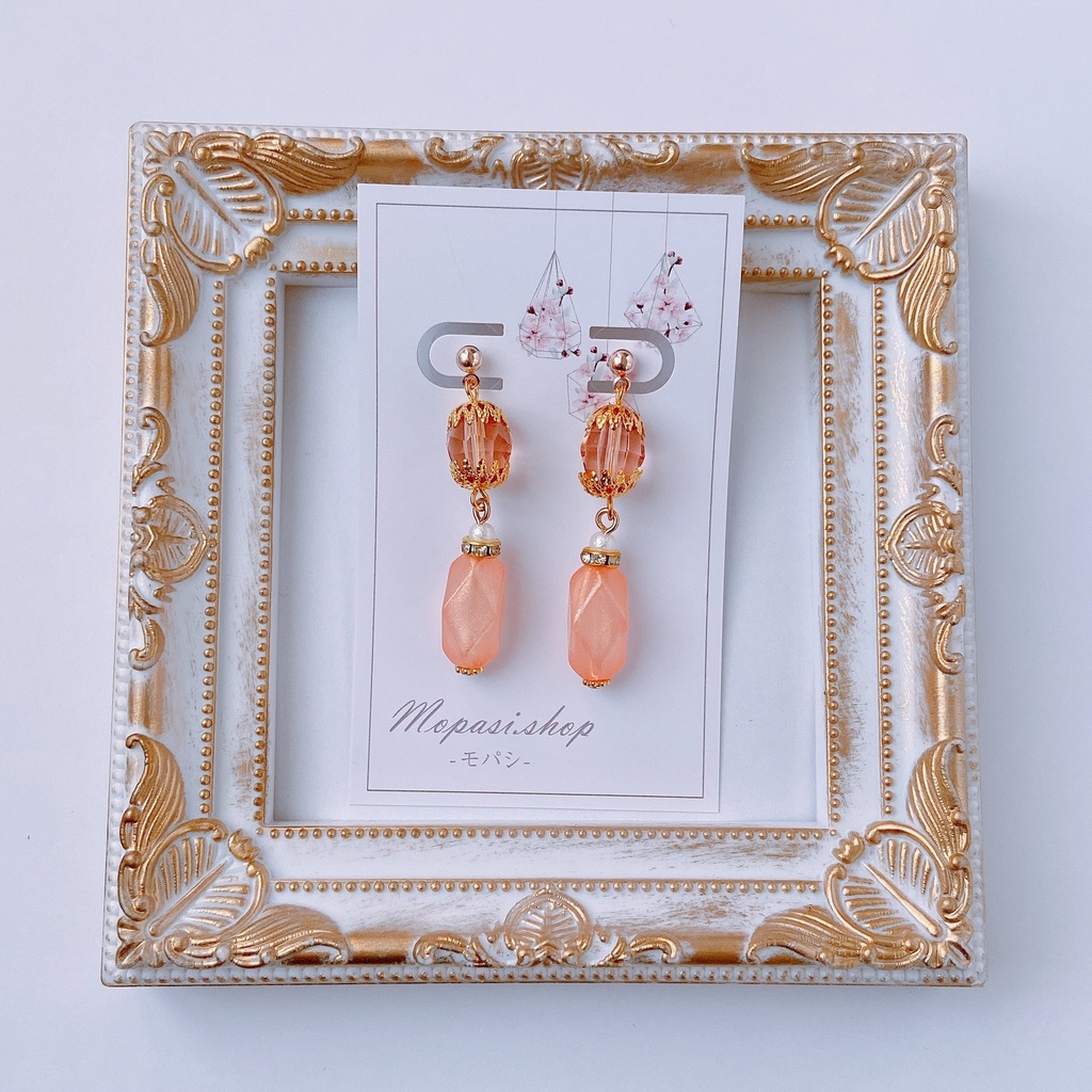 ピンクゴールドピアス