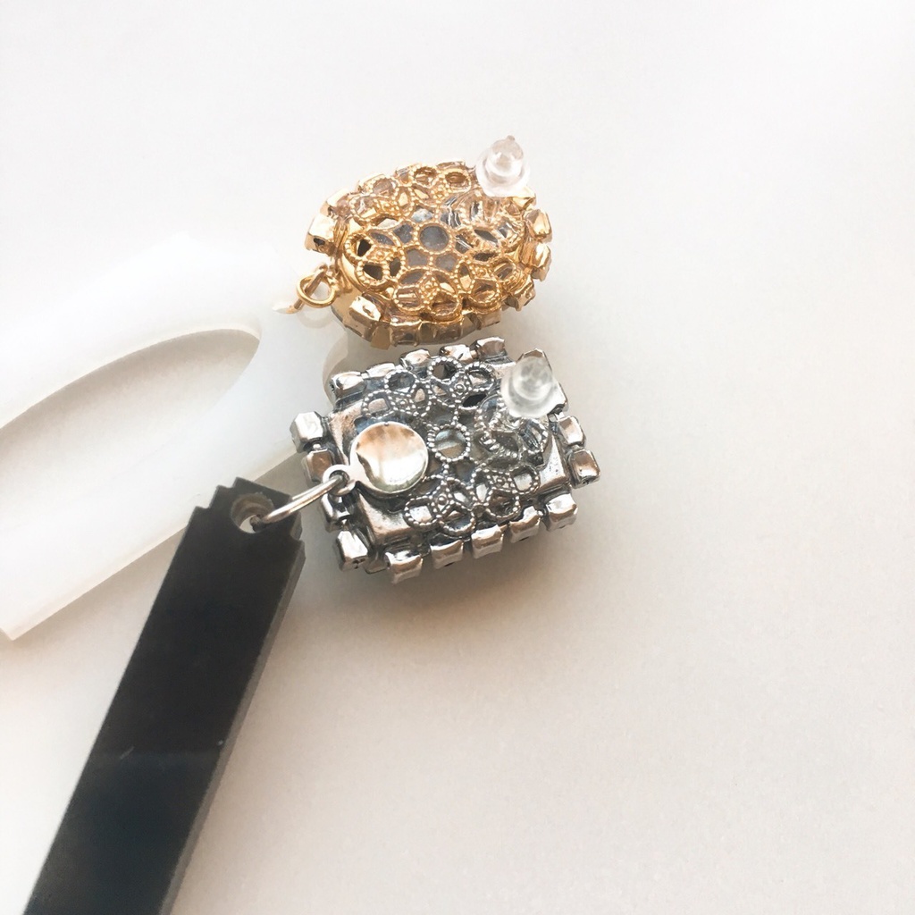 赤井・安室(降谷)イメージ大ぶりスワロピアス&イヤリング