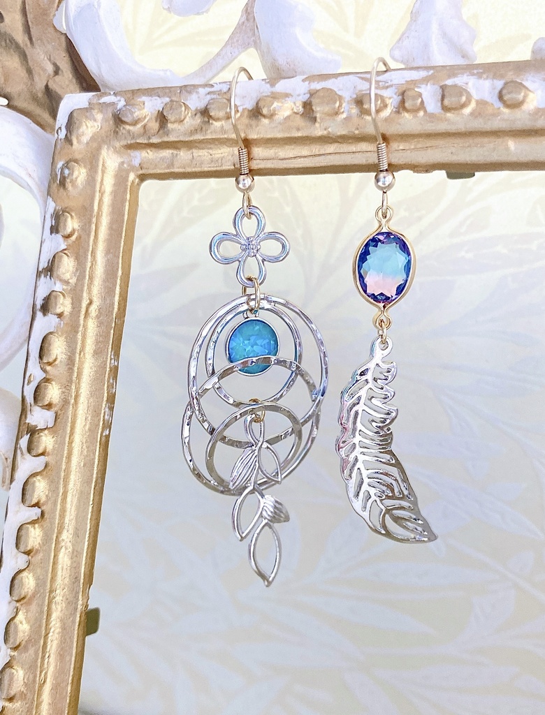 刀剣男士イメージピアス【巴型薙刀】