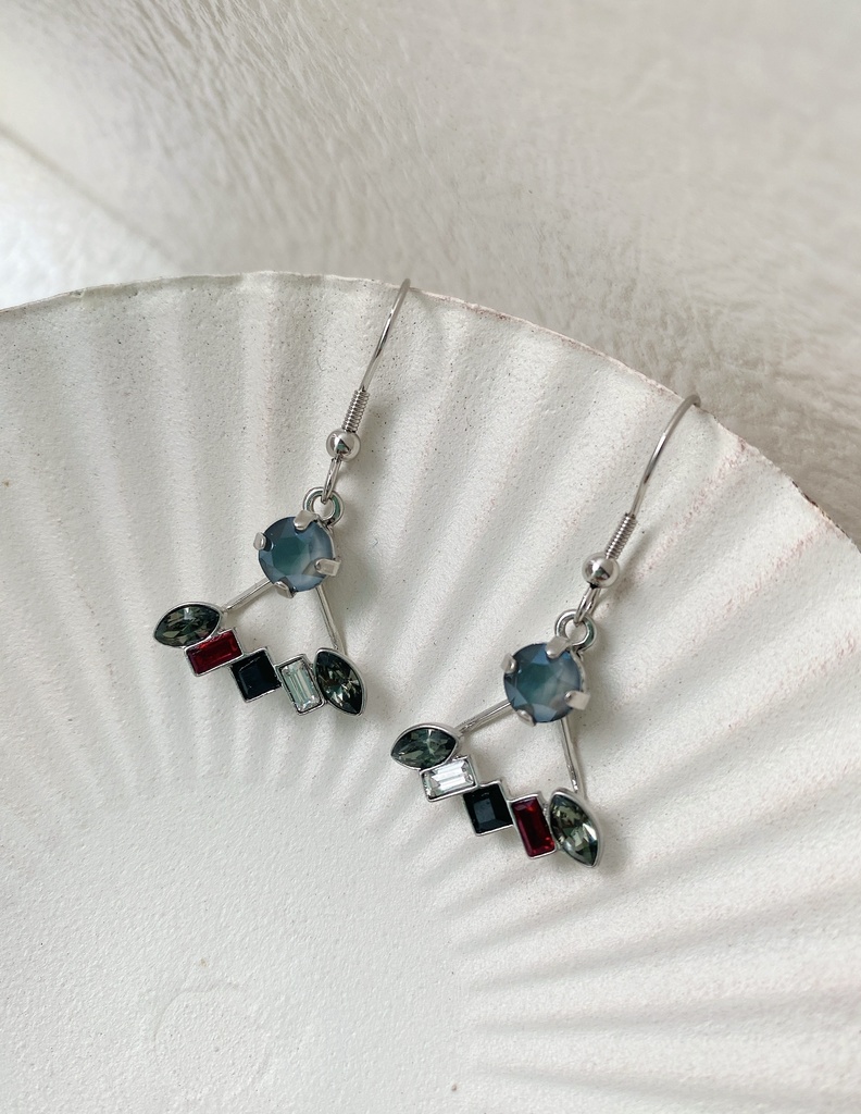 刀剣男士イメージピアス【孫六兼元】