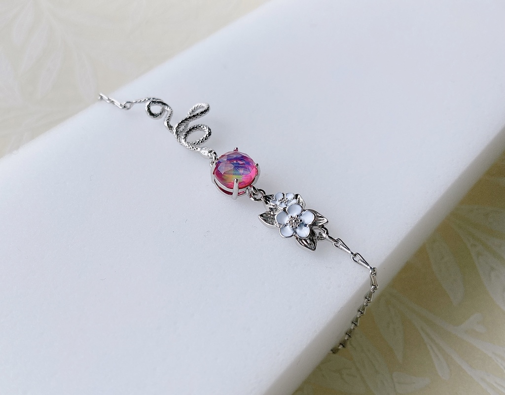 領域のブレスレット