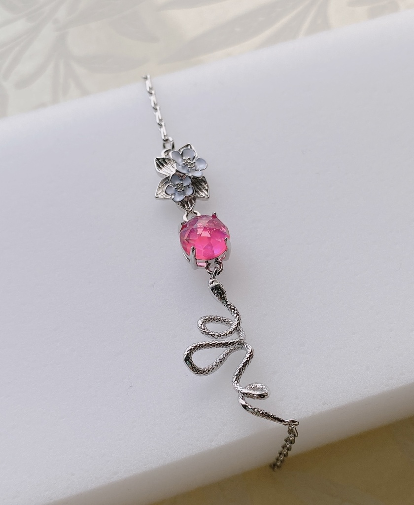 領域のブレスレット