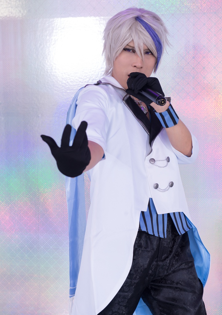 PAINS COSPLAY PHOTOBOOK "SPOILS #3" - about an IDOL who was a swindler -