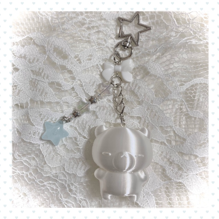 chacha bear キーホルダー🐻‍❄①