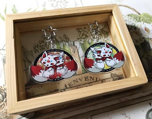 白狐と彼岸花、レモンのアクリルキーホルダー