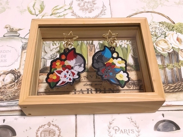 妖狐と椿2のアクリルキーホルダー