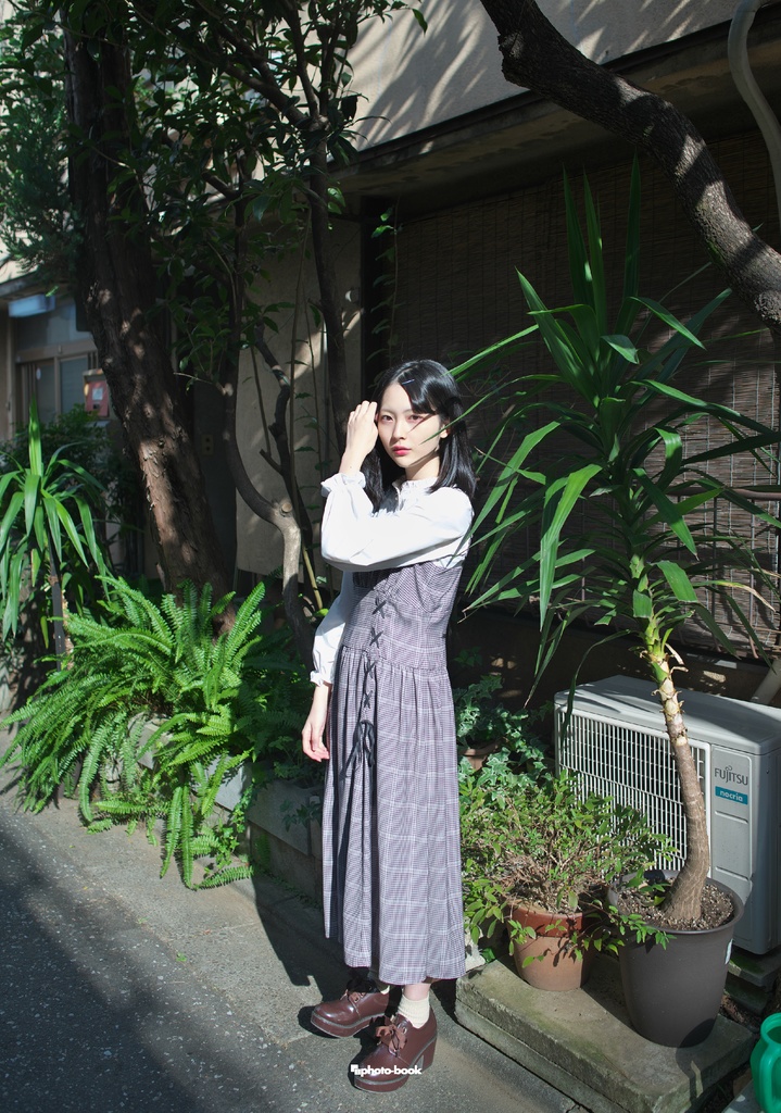 岸森ちはなフォトブック『signs of autumn』