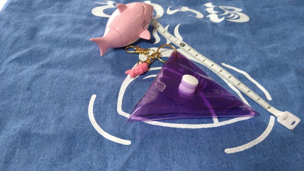 サメのPVCポーチ中