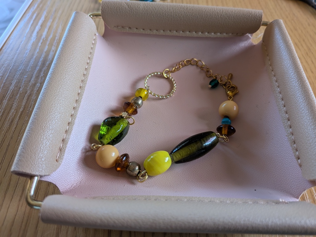 エスニック風ブレスレット