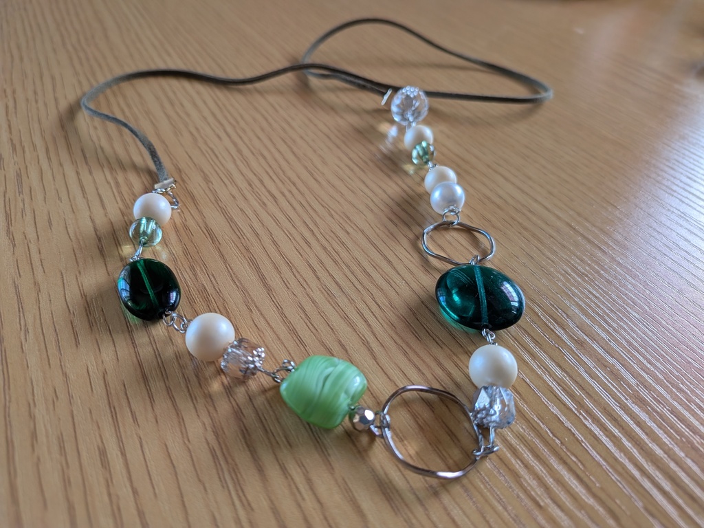 プロペシネックレス