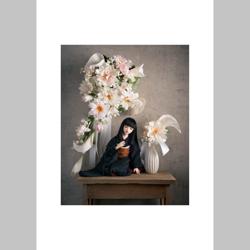 ドール×造花写真集『DOLLY TABLE』