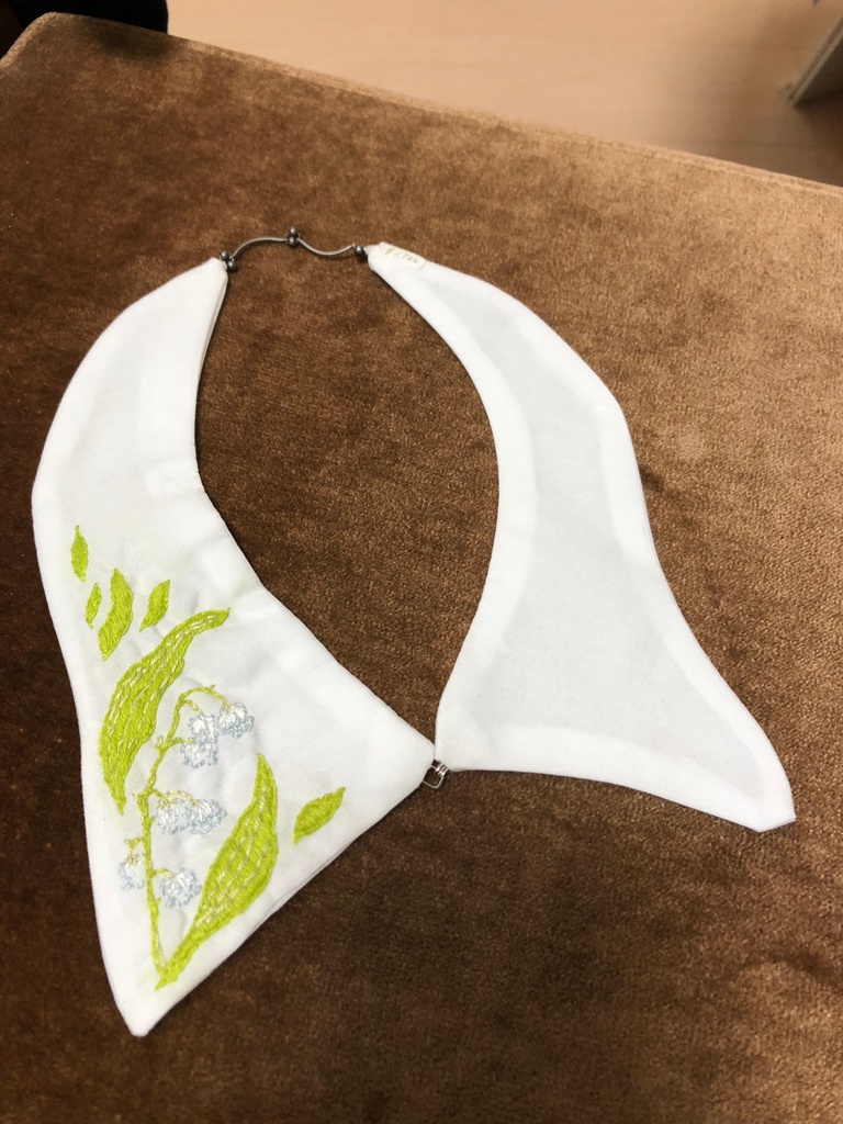 鈴蘭のつけ襟