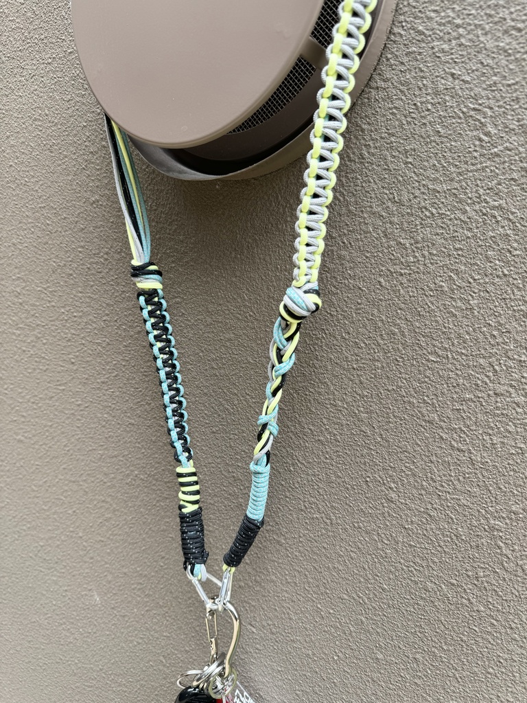 Paracord strap