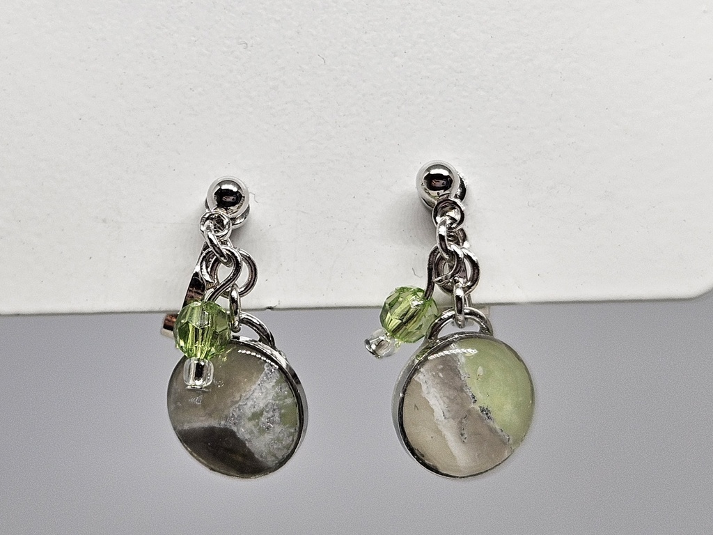 誉石イヤリング