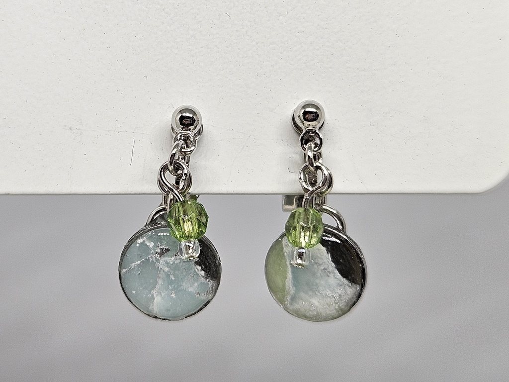 誉石イヤリング