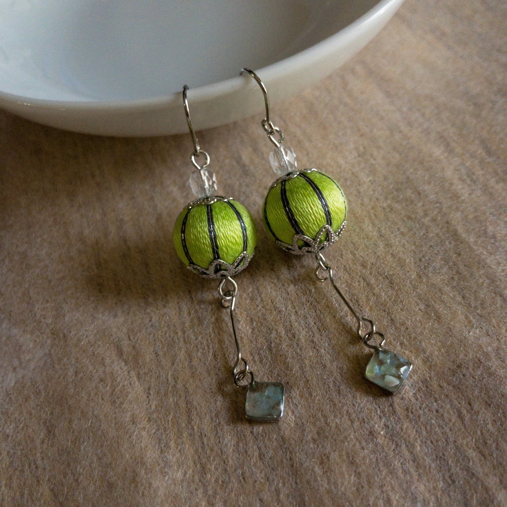 彩る巻玉*若苗色