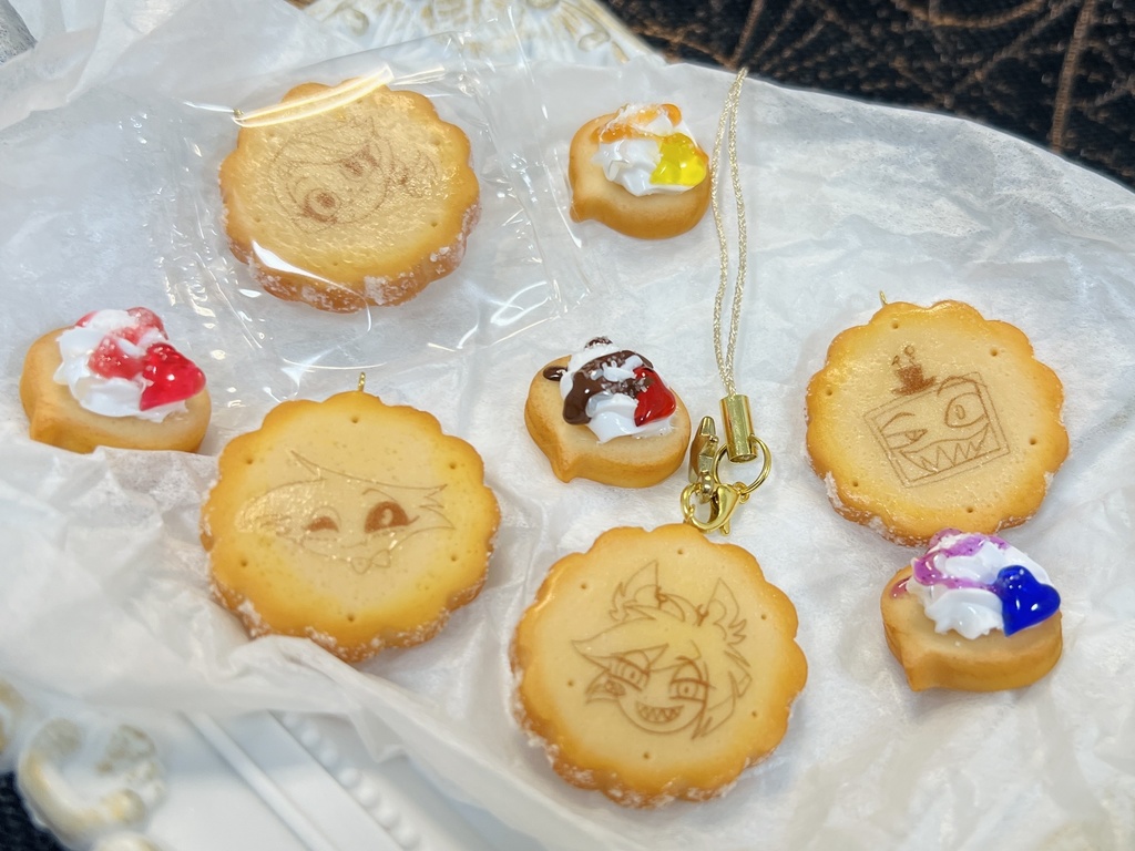 【ハズビンホテル】ミニチュアホイップ クッキーストラップ【概念】