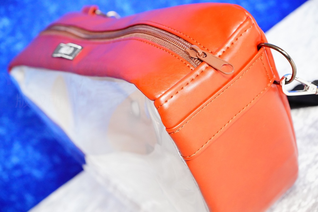 祭壇ボディバッグ ハーフムーンL