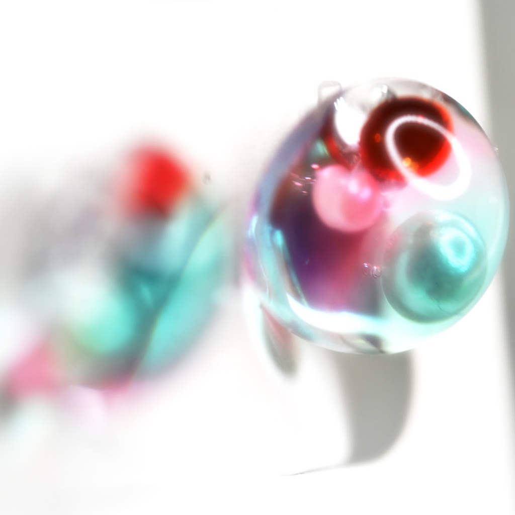 ブルーピンク　ノンホールピアス