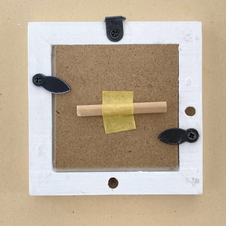 【リメイク】ミニ原画 フレーム 枠 額 額縁 吊り スタンド付 リメイク 白 展示 2点 セット まとめ