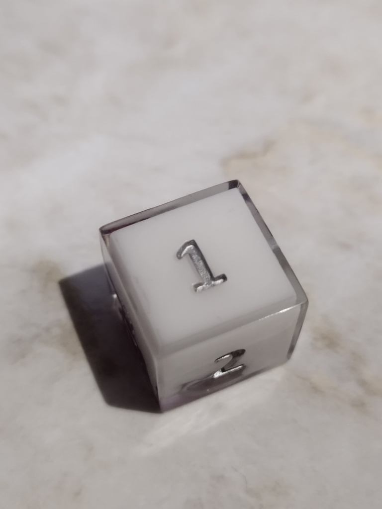 ジオードダイス【柘榴】