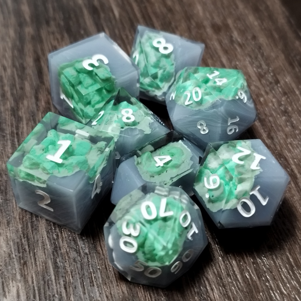 ジオードダイス8個セット【翡翠】